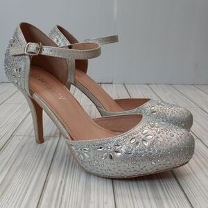 Delicacy Sparkly Rhinestone Jeweled Embellished Ankle-Strap Pumps